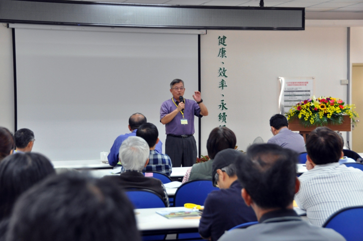 Director Xu Rui-gui of the Taitung County Government Department of Agriculture discusses the future of organic farming policy in Taitung.