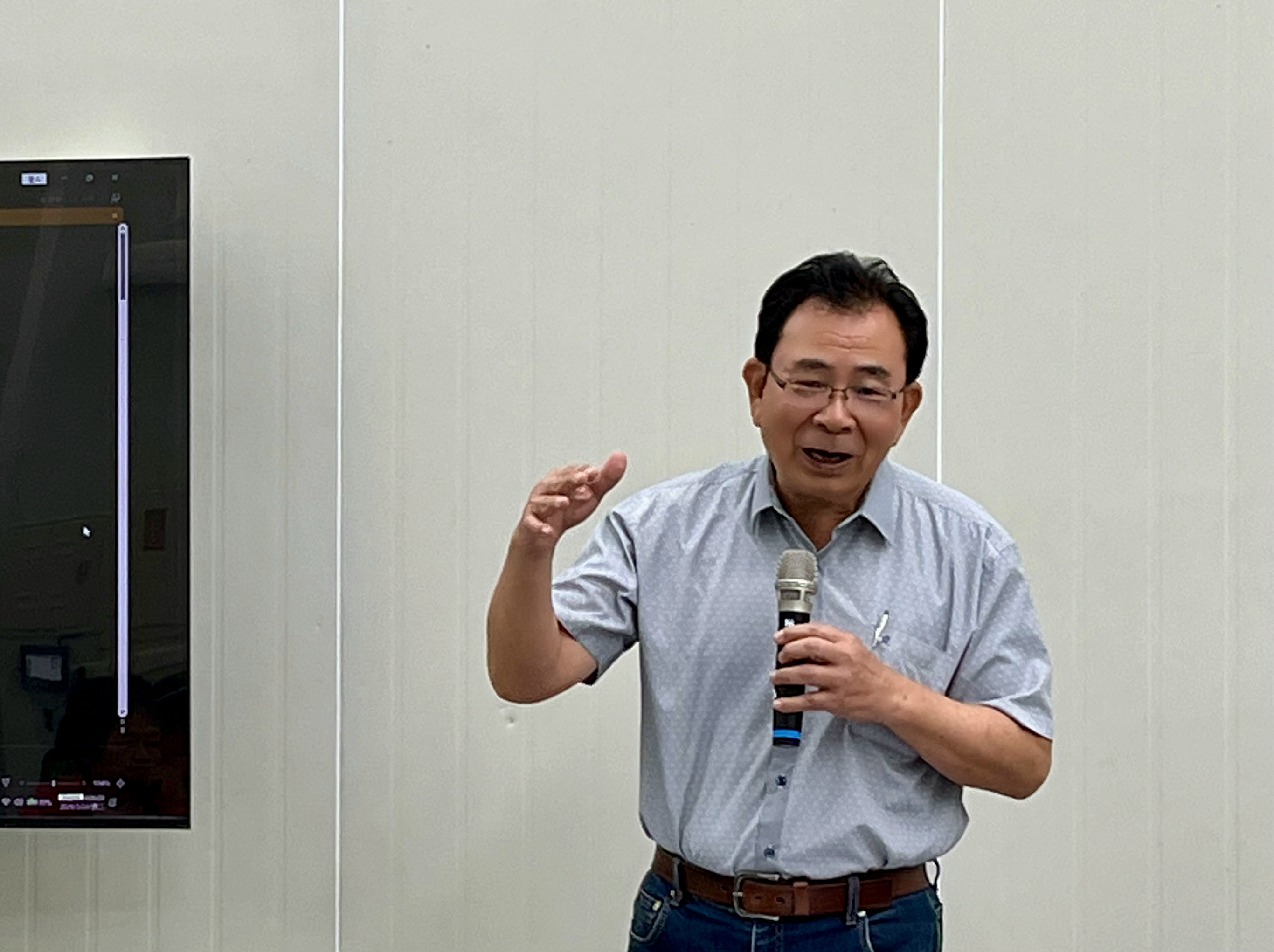 陳信言場長主持開訓