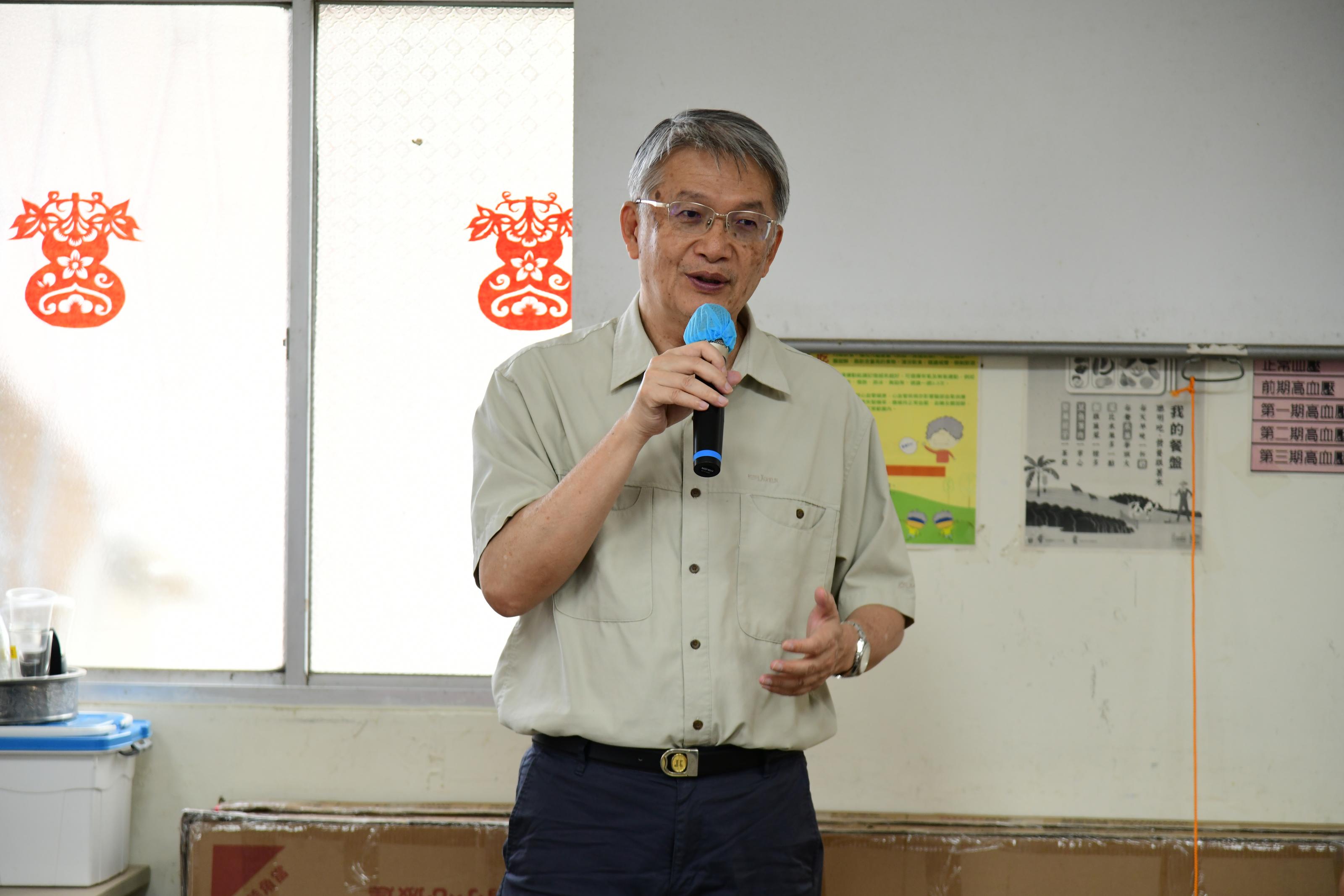 臺東農改場盧柏松副場長主持開訓