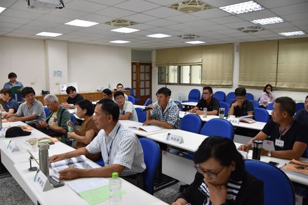 學員們於座談會中發言