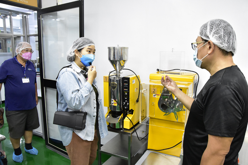 學員參訪農產加值打樣中心