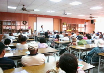 100年6月21日於臺東市辦理杭菊安全用藥暨合理化施肥講習會