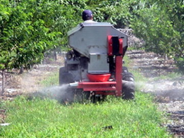 果園施肥撒布機